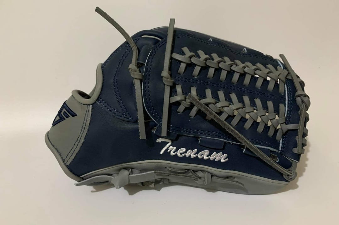 How Does an Infielder's Glove Differ From an Outfielder's Glove?