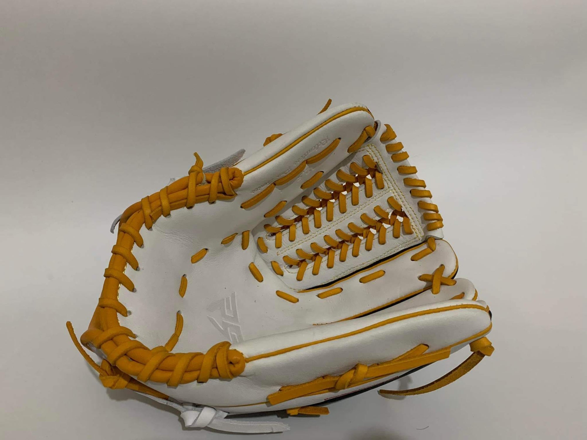 When To Choose Japanese Kip Leather For Your Ball Glove