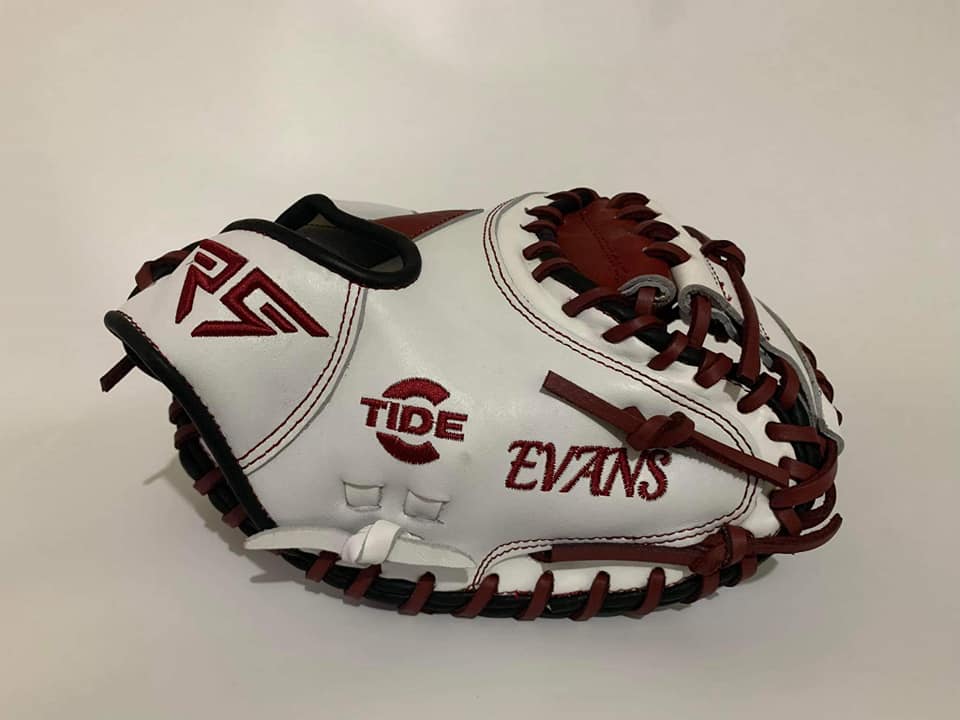 Endless possibilities: Custom baseball gloves with online glove builder