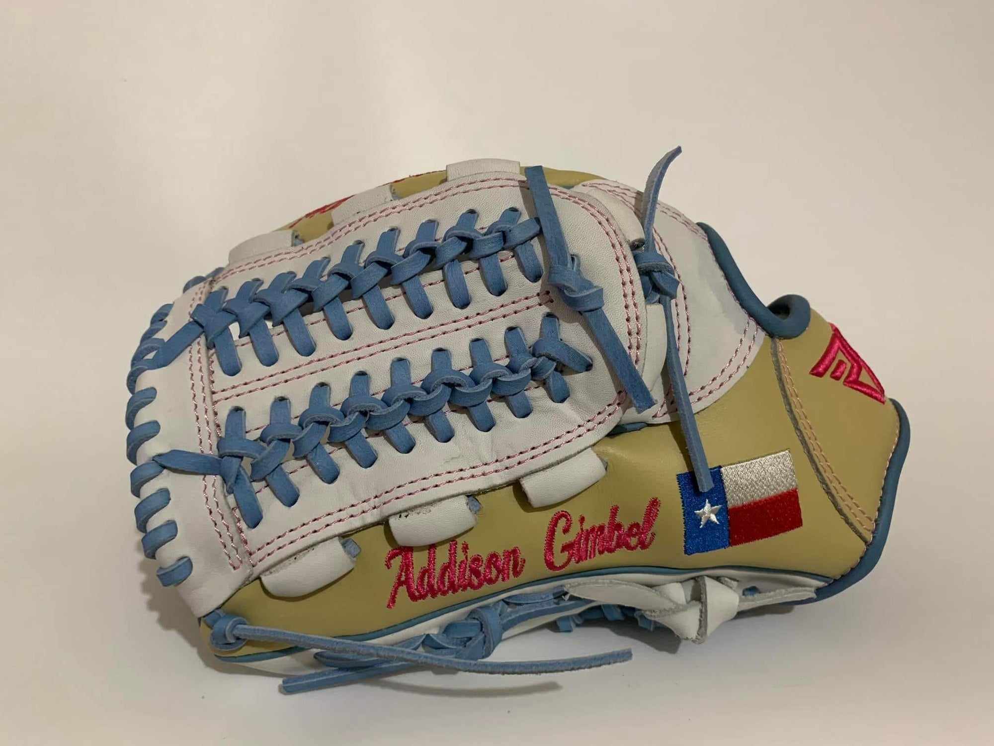 What Color Gloves Are Not Allowed for Pitchers?