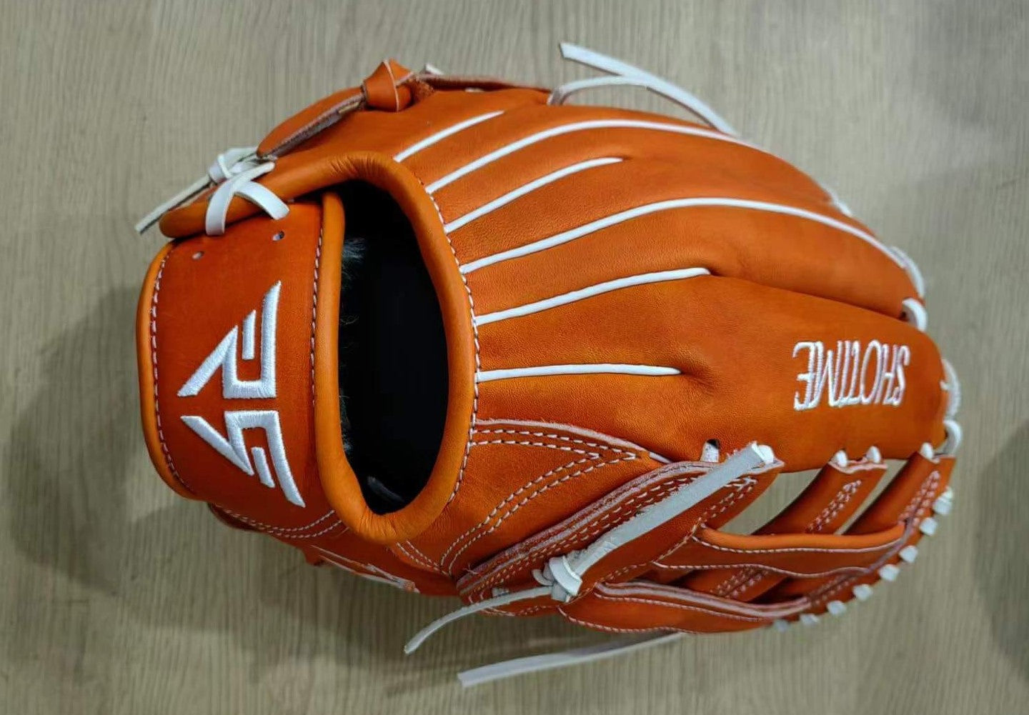 Customization: Design Your Own Baseball Gloves