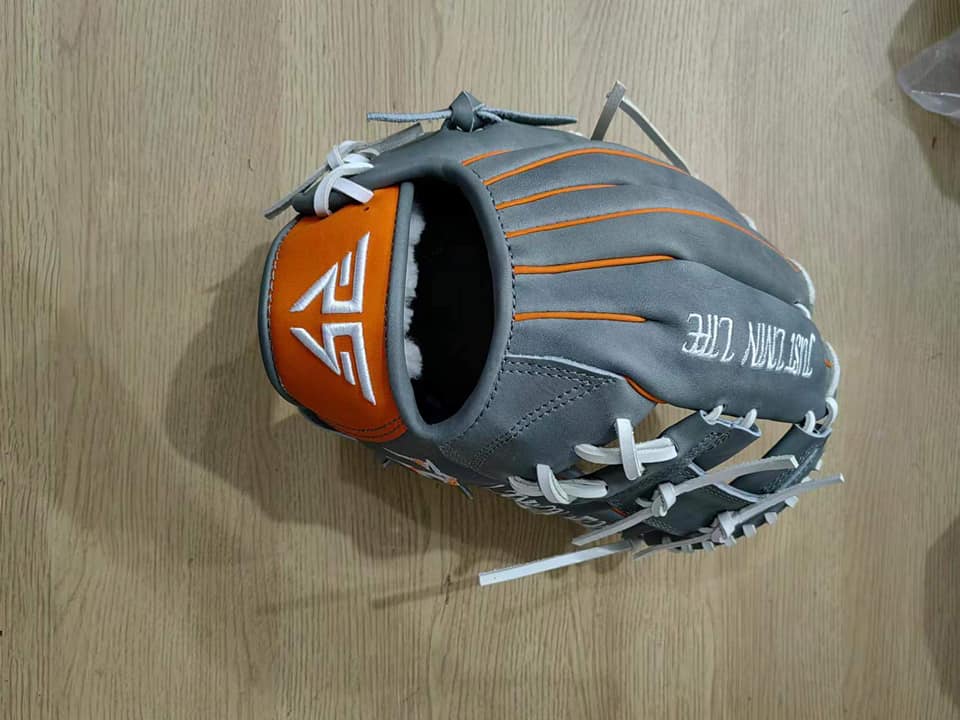 Baseball Gloves vs Mitts Relentless Sports