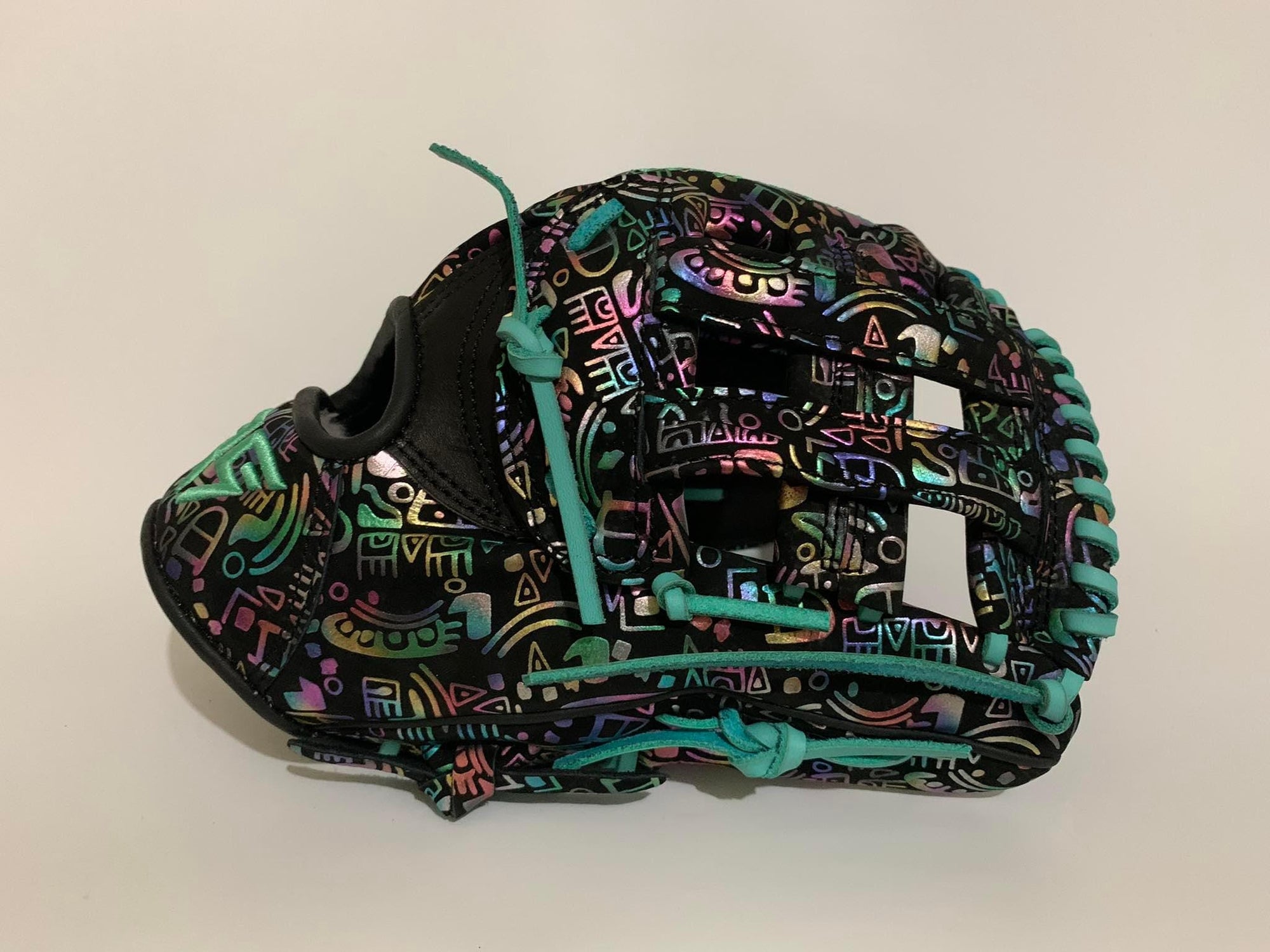 Built to Your Specs: Custom Designed Baseball Gloves
