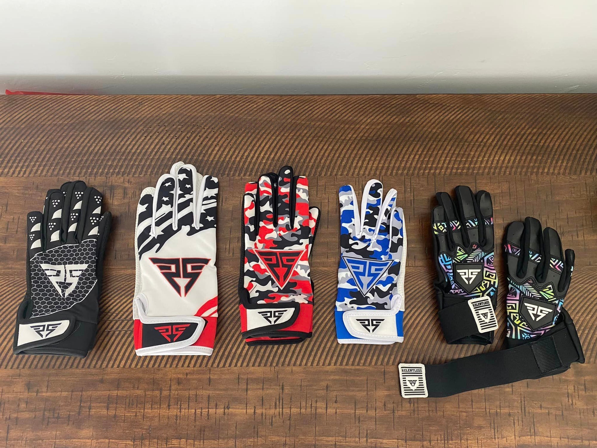 Custom Sports Handwear