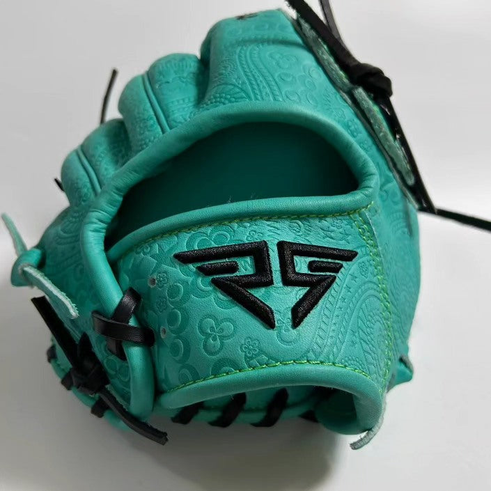 Designing Your Own Baseball Handwear